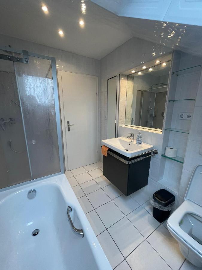 Großzügige Ferienwohnung am Stadtrand von Fulda Exterior foto